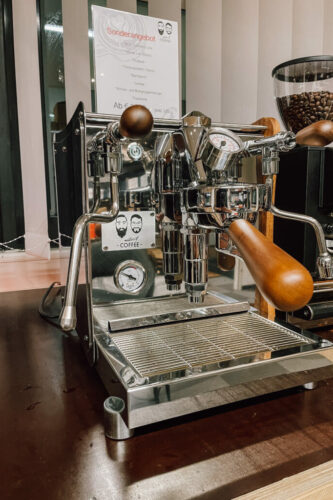 MOC Signature Machine